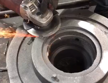 <b>Application:</b> <br>Fit the angle grinder, manually grind and cut the<br> pouring risers of cast iron.